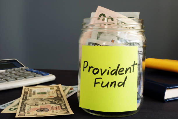Provident Fund(PF) is an excellent debt product that is completely exempt from taxation

E-Exempt from tax while investing
E-Exempt from tax on interest return
E-Exempt from tax at the time of maturity

A thread🧵on different PFs and the features of each one of them!

Lets go👇