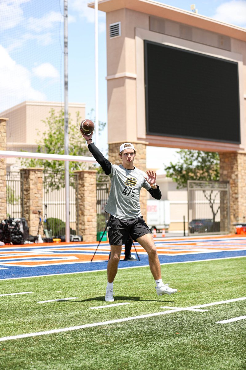 Thank you to @Elite11 for the opportunity to compete this past weekend! Appreciate @247Sports for recognizing me as a Top Performer! @BrandonHuffman @GregBiggins