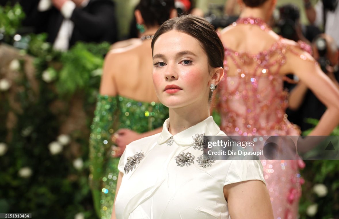 cailee spaeny made her met gala debut this year wearing miu miu. ★