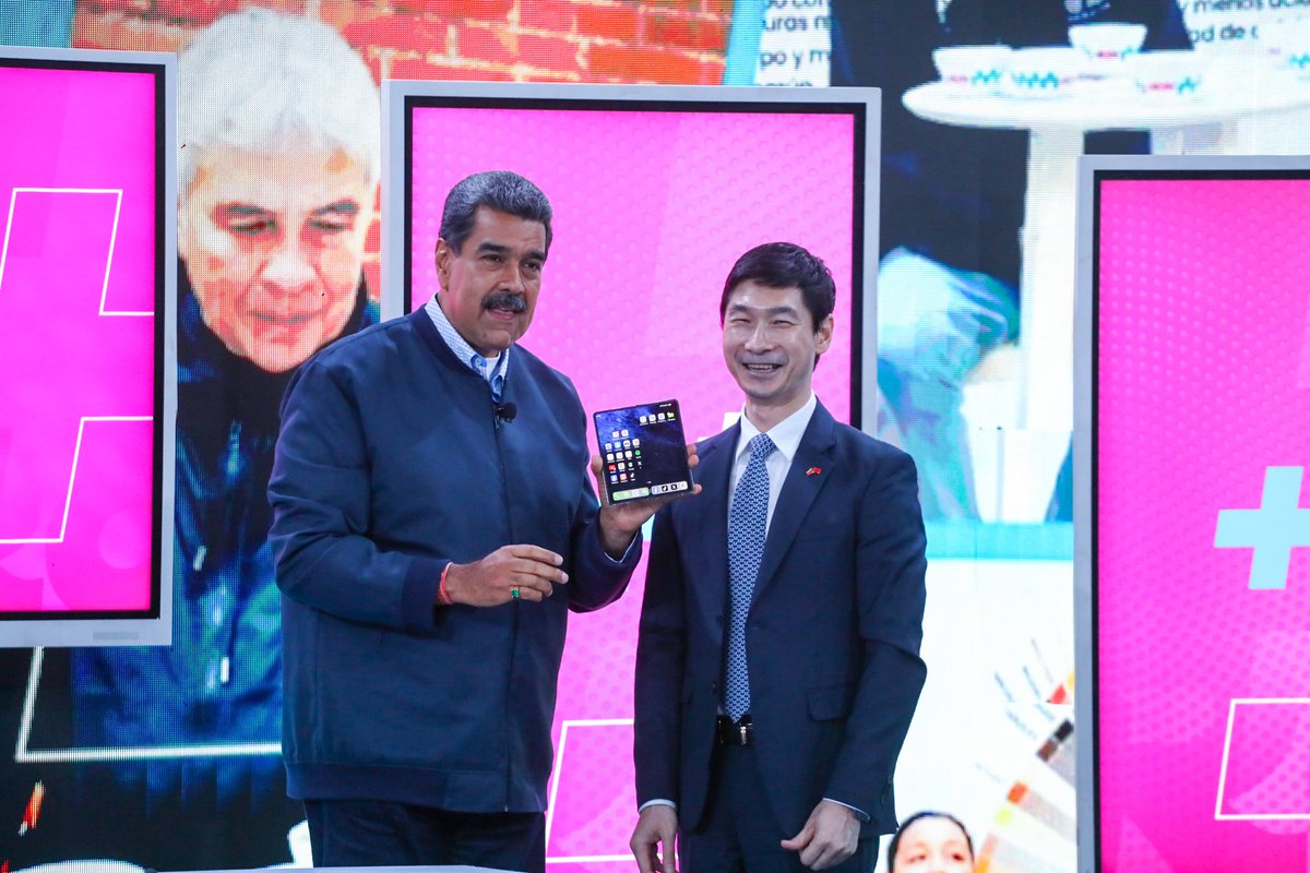 Estamos empeñados en contribuir e impulsar una nueva geopolítica mundial y un mundo nuevo, es por esto que nuestra asociación estratégica de alto nivel a toda prueba con China va apuntando hacia un nivel de tecnología espacial para la juventud venezolana. ¡China tiene avances