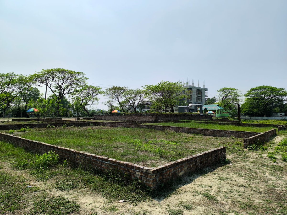 dhaka_suncity's tweet image. আপনি ঢাকার মধ্যে কিস্তিতে জমি কিনতে আগ্রহী হলে আপনার জন্য &quot;ঢাকা সান সিটি&quot; হচ্ছে সঠিক পছন্দ।
কারণ আমরা আপনাকে দিবো ৫ বছরের সহজ কিস্তির ব্যবস্হা।
 বিস্তারিত জানতে যোগাযোগ করুন: 01407029780

#dhakasuntity #hasanhomesanddevelopersltd #Readyplot #Keranigonj #plotsforsale #rajabari