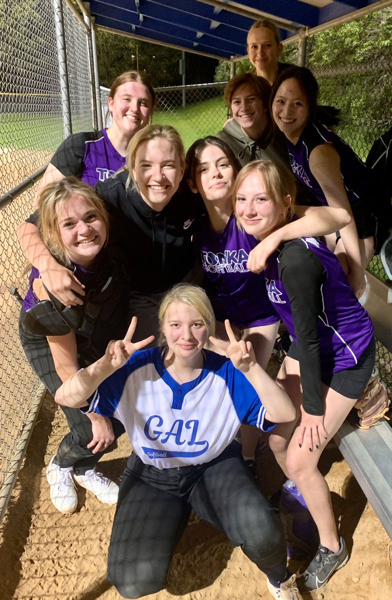 tonkaslowpitch's tweet photo. 💙🥎 Pet Stuff pulls off a 16-15 come-from-behind win tonight at Optimist Field. Most exciting game of the season to date! #PetStuff https://t.co/Oo3lSBRi0e