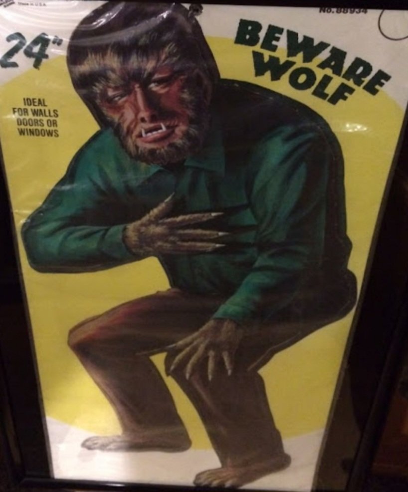 @AllUniHorror @hauntorama 1981 made by Eureka of Dunmore Pennsylvania. There was also a werewolf.