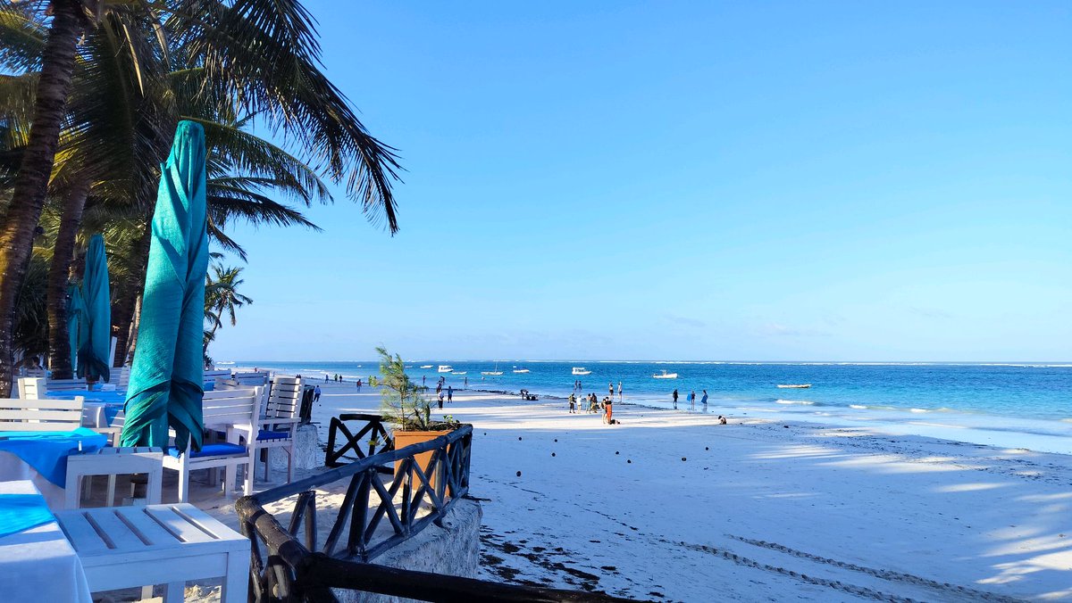Ready for a beach escape? 🌊☀️ Leave all your worries behind and let the sound of the waves rejuvenate your soul. Tag your beach buddy and start planning your next seaside adventure!

Contact us now +254723716560 and 
Save big!
 #BeachEscape #SunSandSea #Dianibeachkenya