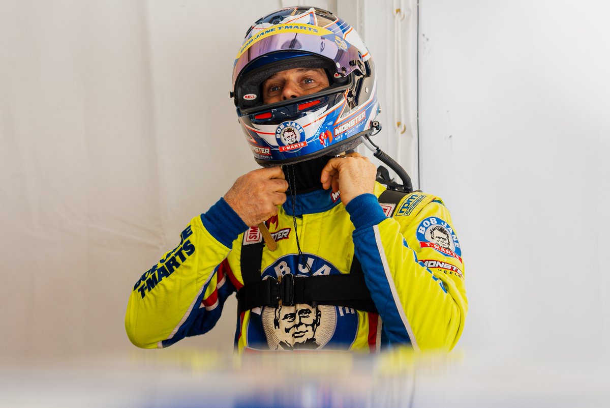 BQuikRacing's tweet photo. B-Quik Absolute Racing is pleased to announce Henk Kiks and Rodney Jane will drive the #26 #AudiR8 LMS #GT3 evo II for this coming weekend’s round of @GTWorldChAsia  at #ChangInternationalCircuit, #Buriram

Full story → https://t.co/RaDMoVwvyR https://t.co/uNHgDEFM6p