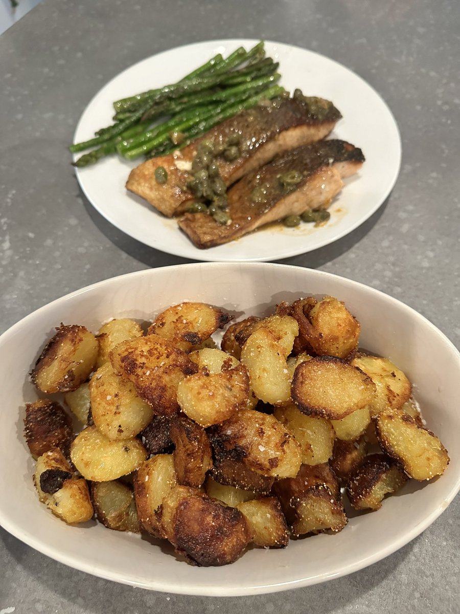 Duck fat potatoes took center stage tonight! Crispy yumminess! (Salmon piccata in the back). #DoctorsWhoCook #PCCMeats