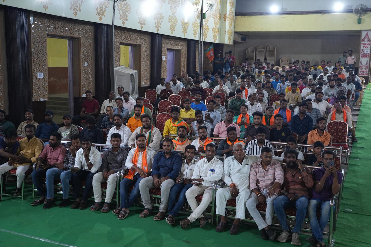 Participated in the Yuva Sammelan Meeting for #Hyderabad Parliament along with Hyderabad Parliament Candidate Smt @Kompella_MLatha ji, BJYM Telangana State President @mahendersevalla anna and BJYM Karyakartas attended the meeting at VV Function Hall. #AbkiBaar400Paar