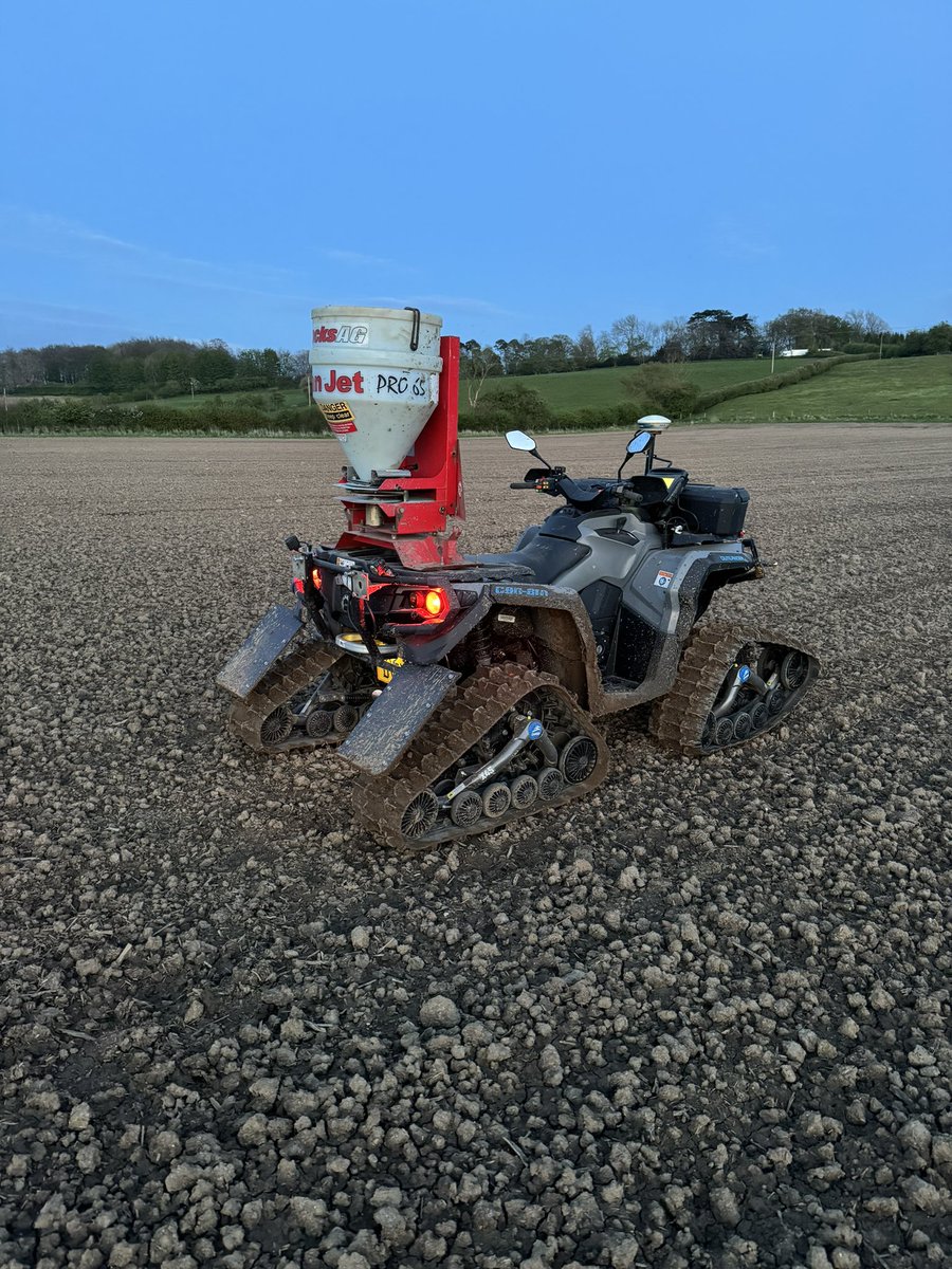The #Camso tracks have been back out…..hopefully it might start to dry up a bit soon…. #Avadex @techneat @CanAm #SlugPelleting @stocksag