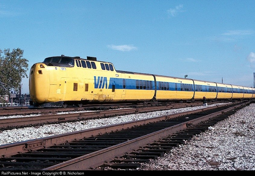 I miss her. (Canada’s first high-speed train which never operated within a high-speed rail service).