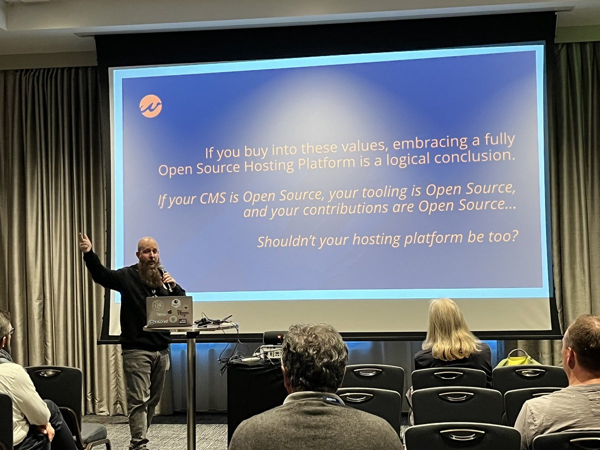 A super interesting talk carrying the ideals of the #OpenWebsiteAlliance to the hosting space by @bryangruneberg at #LagoonCon in #Portland.