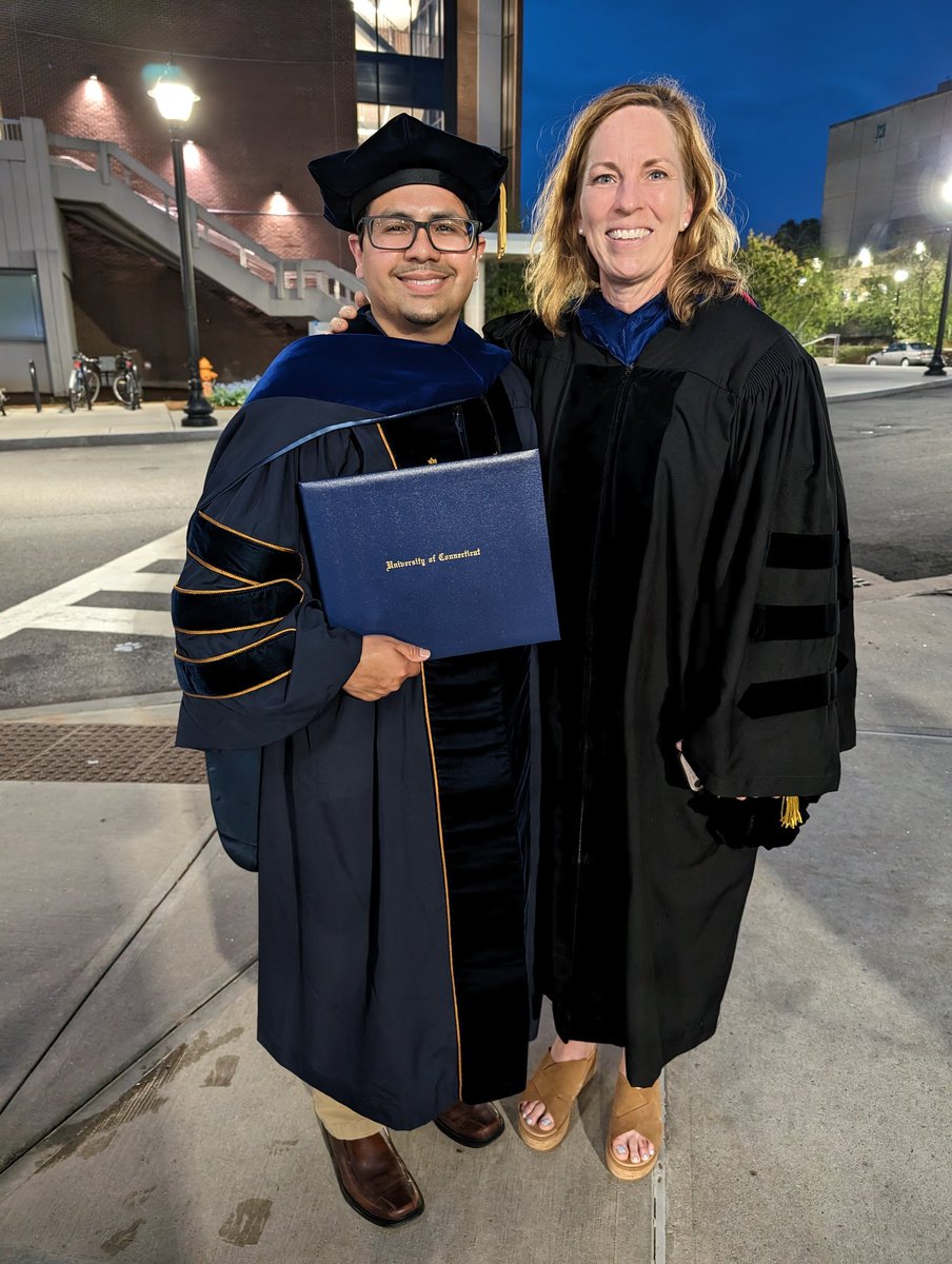 Shout out to Professor Jennifer McGarry (Sport Management - Ed. Leadership @UConnNeag) who found me at the UConn Commencement tonight. I have not seen her over these last really difficult years. So it was great to reconnect in person. Abrazos. @McGarryJE