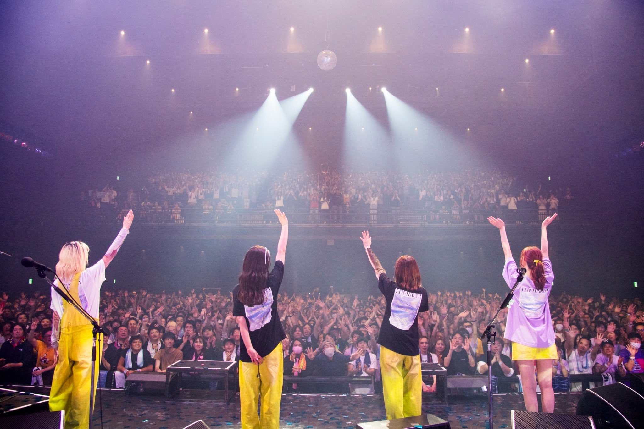 GM8qQhlaAAAl8r9?format=jpg&name=large