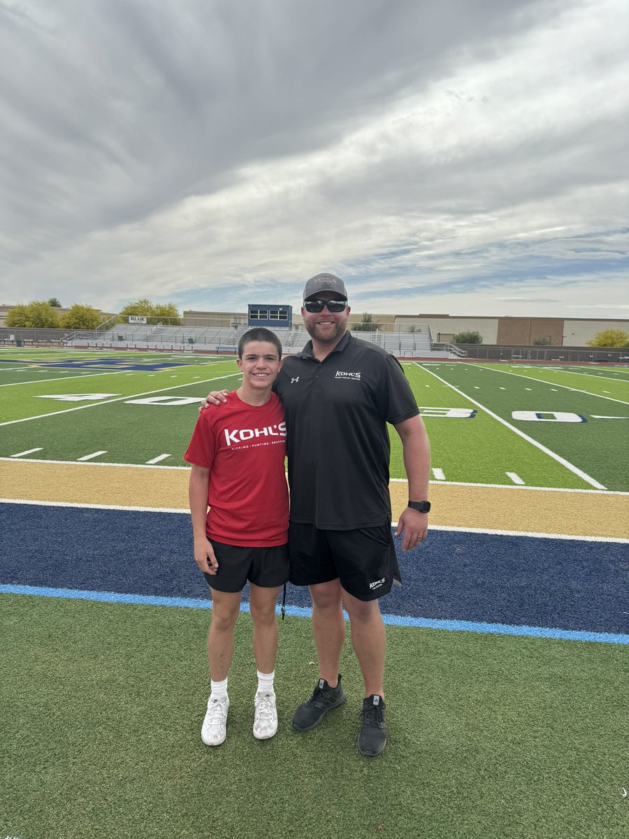 OwenSwirczynski's tweet image. Thank you @Coach_Casper for a great western showcase camp. Had a great time competing with everyone. Made it to the final competition. 
@KohlsSnapping #AZElite @TurnerBernard1 @cdixonii