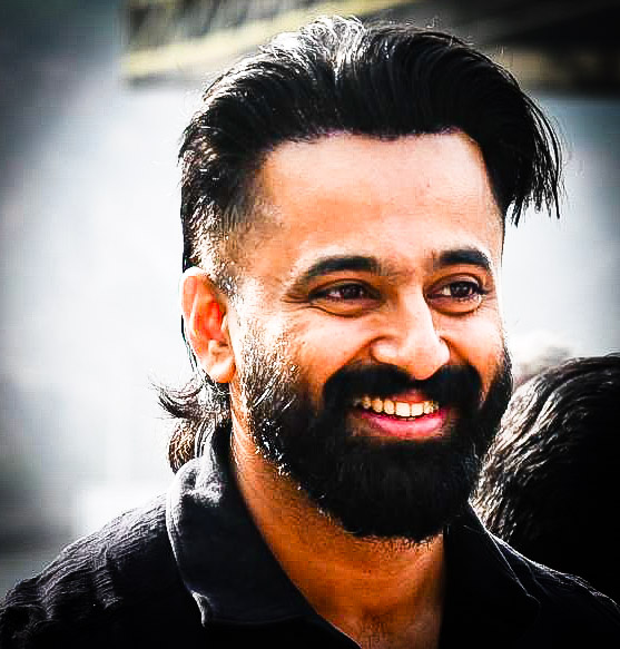 Smile 😊 
#marco #UnniMukundan #JaiGanesh #malikappuram #bollywood #mollywood