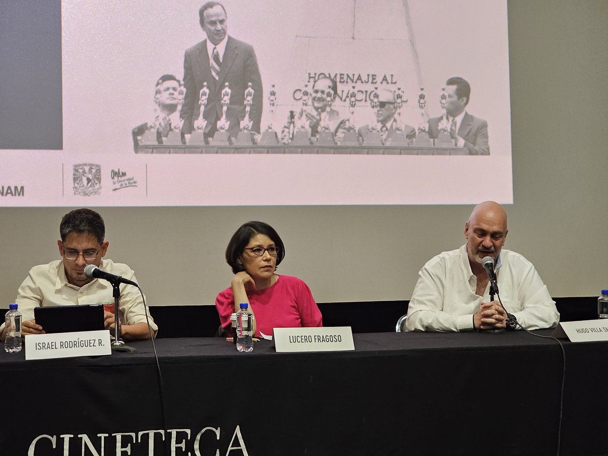 Gracias a quienes nos acompañaron en la @CinetecaMexico durante la presentación del libro 'El nuevo cine y la revolución congelada. Historia política del cine mexicano en los setenta', de @clioisrael.