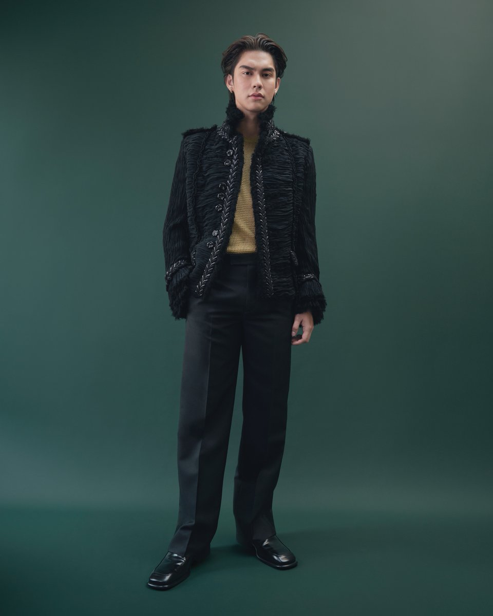 Burberry tweet media