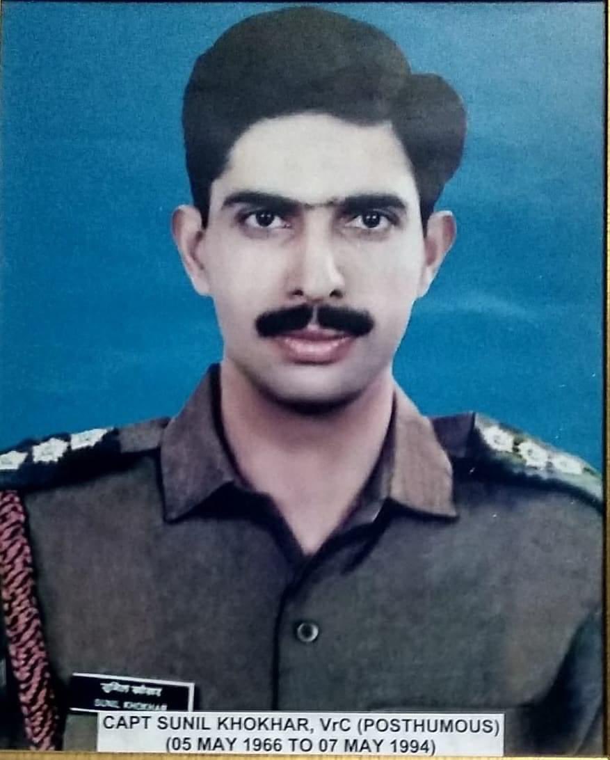 28 yrs ago He chose to remain Forever 28 for protecting us and the Nation.

CAPTAIN SUNIL KHOKHAR
VrC
268 MEDIUM

#LestWeForgetIndia to pay Homage to him on his Balidan Diwas.
He Immortalized himself on May 7, 1994 at world's toughest battlefield #SiachenGlacier

#KnowYourHeroes