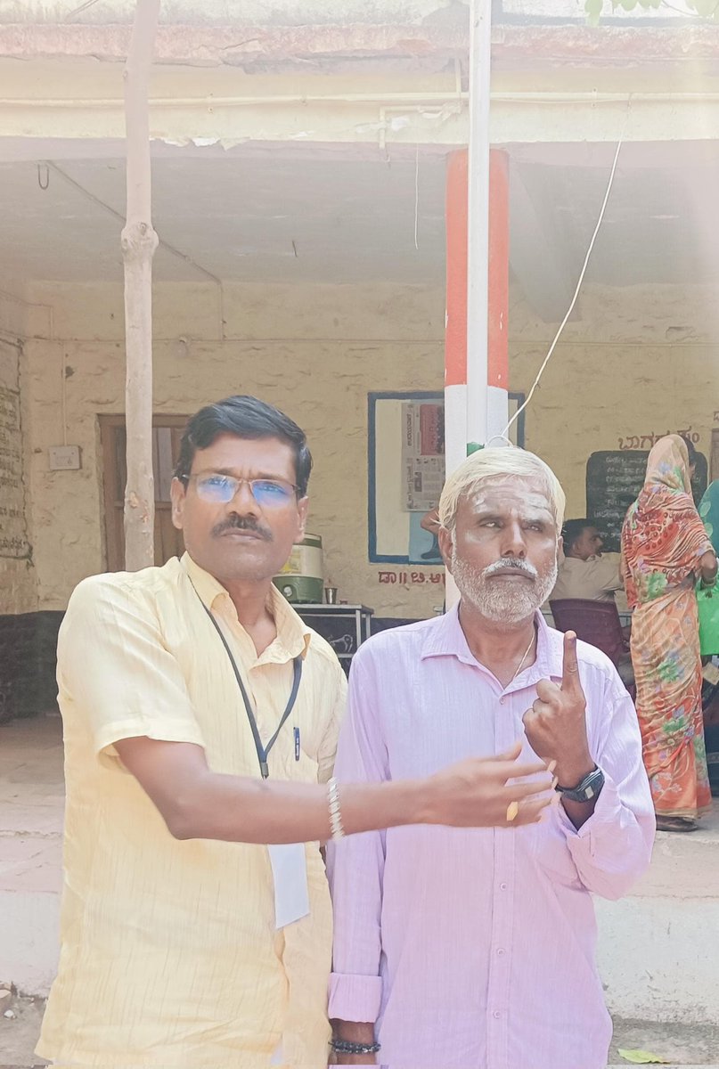 A visually challenged person casts his vote using Braille in Devarahipparagi's Bilebhavi village of Vijayapura district. @XpressBengaluru #LSpollswithTNIE #LokSabhaElctions2024