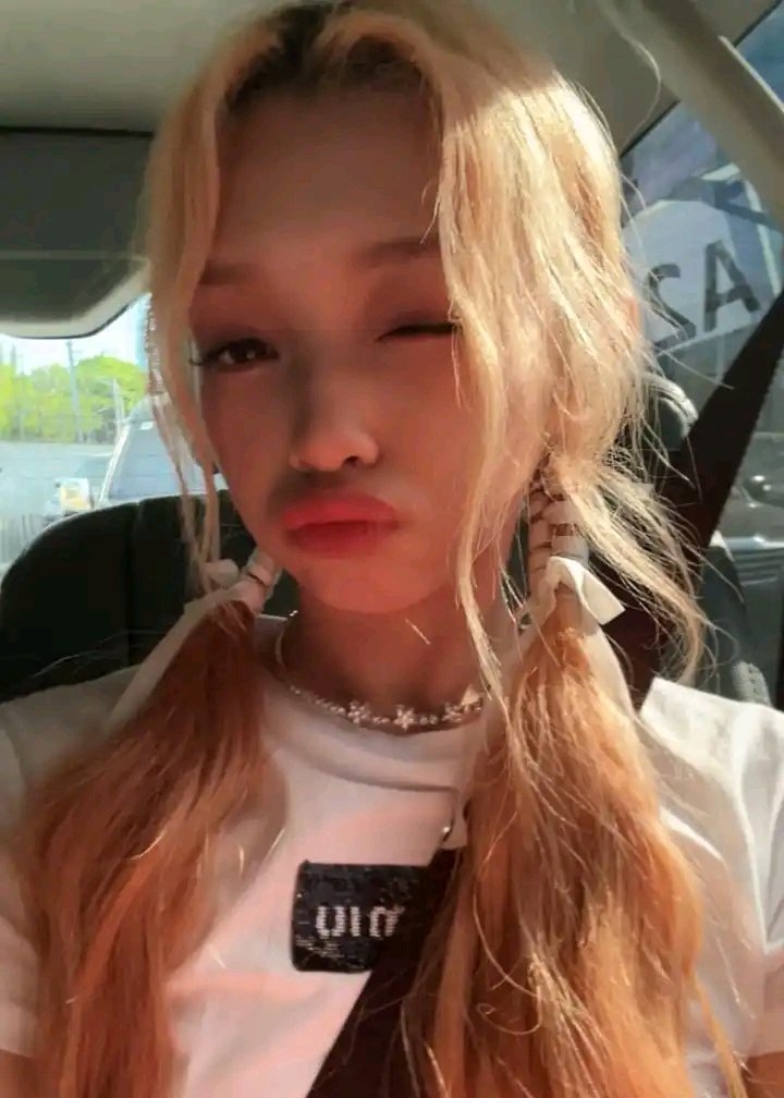 GEHLEE WEVERSE UPDATE🌷🎀

🌷🎀: ˖ ♡ ໒꒰ྀི´ ˘ ` ꒱ྀིა ⊹ ࣪  ౨ৎ˚₊

🔗:weverse.io/unis/artist/2-…

#GEHLEEDANGCA #젤리당카
#GEHLEE #ゼリーダンカ
#UNIS #유니스 @UNIS_offcl