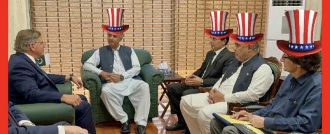 🛑 پہنچی وہیں پہ خاک جہاں کا خمیر تھا۔
😂 عمر ایوب، گوہر علی، اسد قیصر اور رؤوف حسن کی
🇺🇸 امریکی سفیر سے عین نو مئی سے پہلے ملاقات اور
📣 خان کی اپنے آقا کی ہدایت پر ۹ مئی کو جیل سے احتجاج کی کال۔
🚨 یہ اسی امریکہ کا سفیر ہے جس نے بقول عمران خان PTI کی حکومت گرائی تھی۔
🔥 عمران