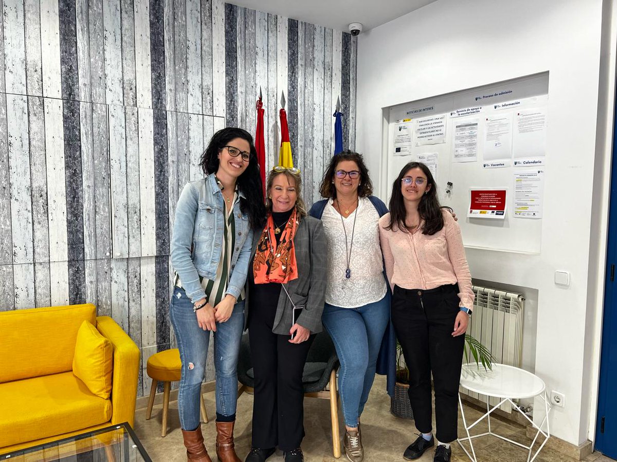 Hemos cerrado un acuerdo de alquiler de espacios con Grupo Aspasia por el que ha iniciado por las tardes la Formación Profesional para el Empleo en el Colegio Juan de Valdés - Fundación F. Fliedner

¡Muy contentos de esta nueva colaboración! 👇fliedner.es/es/formaci-n-p…
