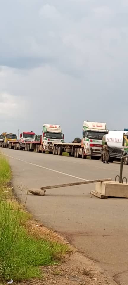 Current situation at the gate of Murchison Falls National Park. This huge traffic will undoubtedly cause stress to animals & possibly result in road kills. Plan your trip early, aware that there will be inconveniences. Cooperate with park authorities & observe park regulations.