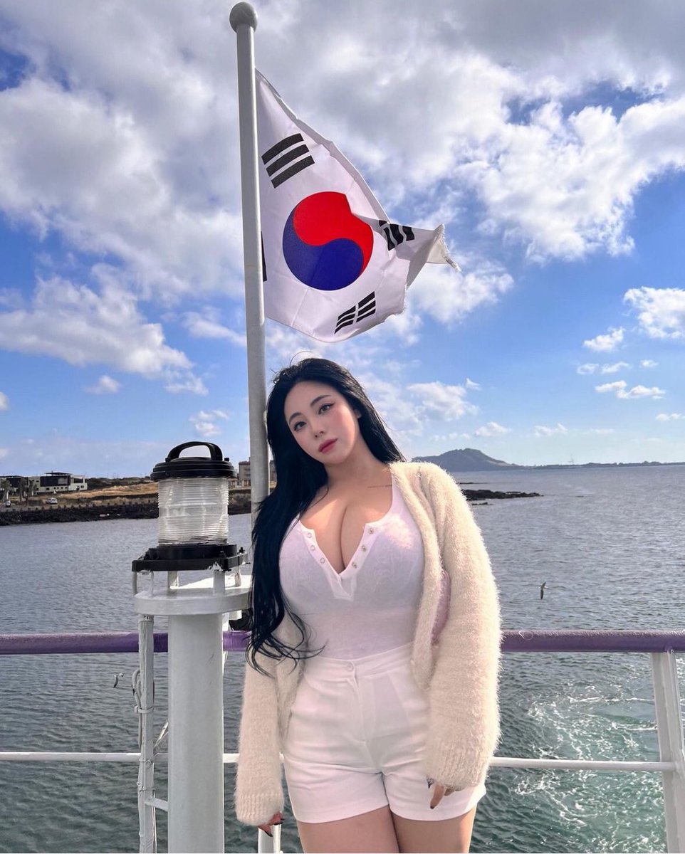 テグッキと韓女様❤💙
自国に誇りを持っていらっしゃることが伝わってきますね❤💙