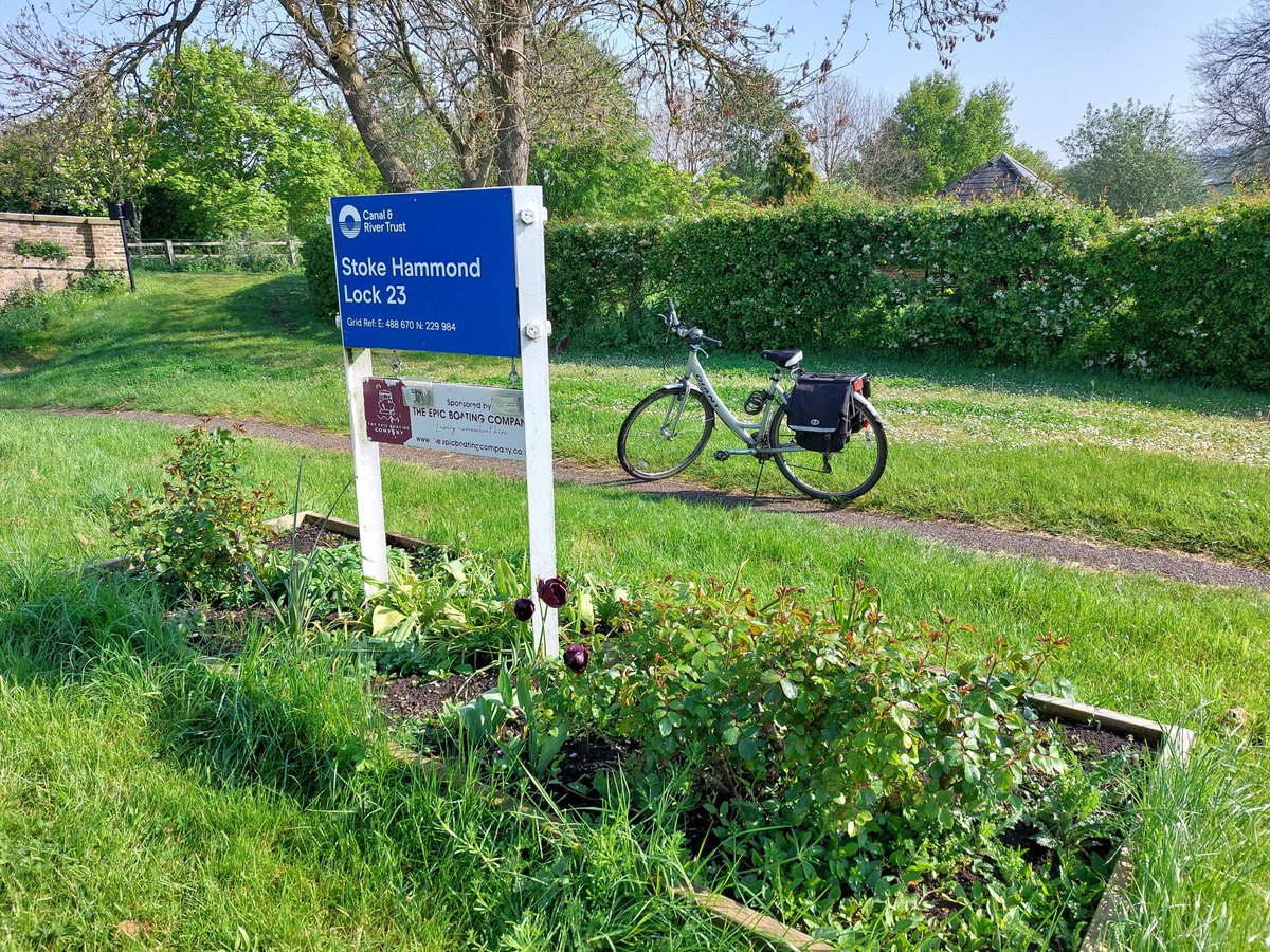 Lovely cycle before this morning's @CollaborateMK virtual networking via a @TheParksTrust park and along @Sustrans National Cycle Route 6.
#mentalhealth #wellbeing #cycling #networking #MiltonKeynes @scenesfromMK