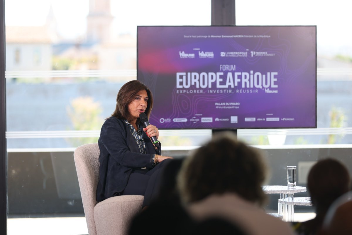 💬 @MartineVassal : 'La Métropole Aix-Marseille-Provence investit, innove, comme en atteste le prix #iCapitalAwards, et anime tout un écosystème dans le but de renforcer le territoire en tant que hub Europe-Afrique.'

#ForumEuropeAfrique 🌍