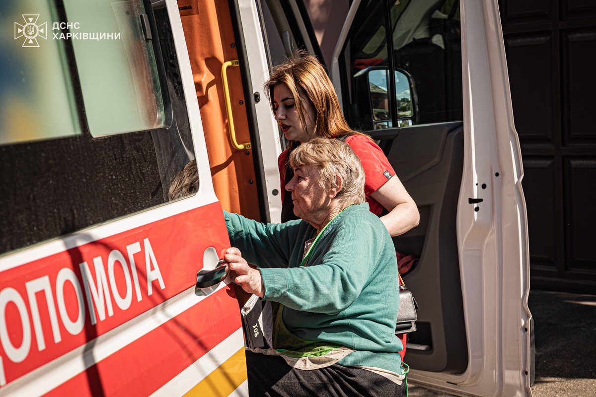 Ukrainians continue to take care of each other no matter what. Our rescuers in different regions of Ukraine work around the clock. They arrive at any time of the day at the sites of shelling, eliminate the consequences of the attacks, clear the rubble, extinguish fires, rescue…
