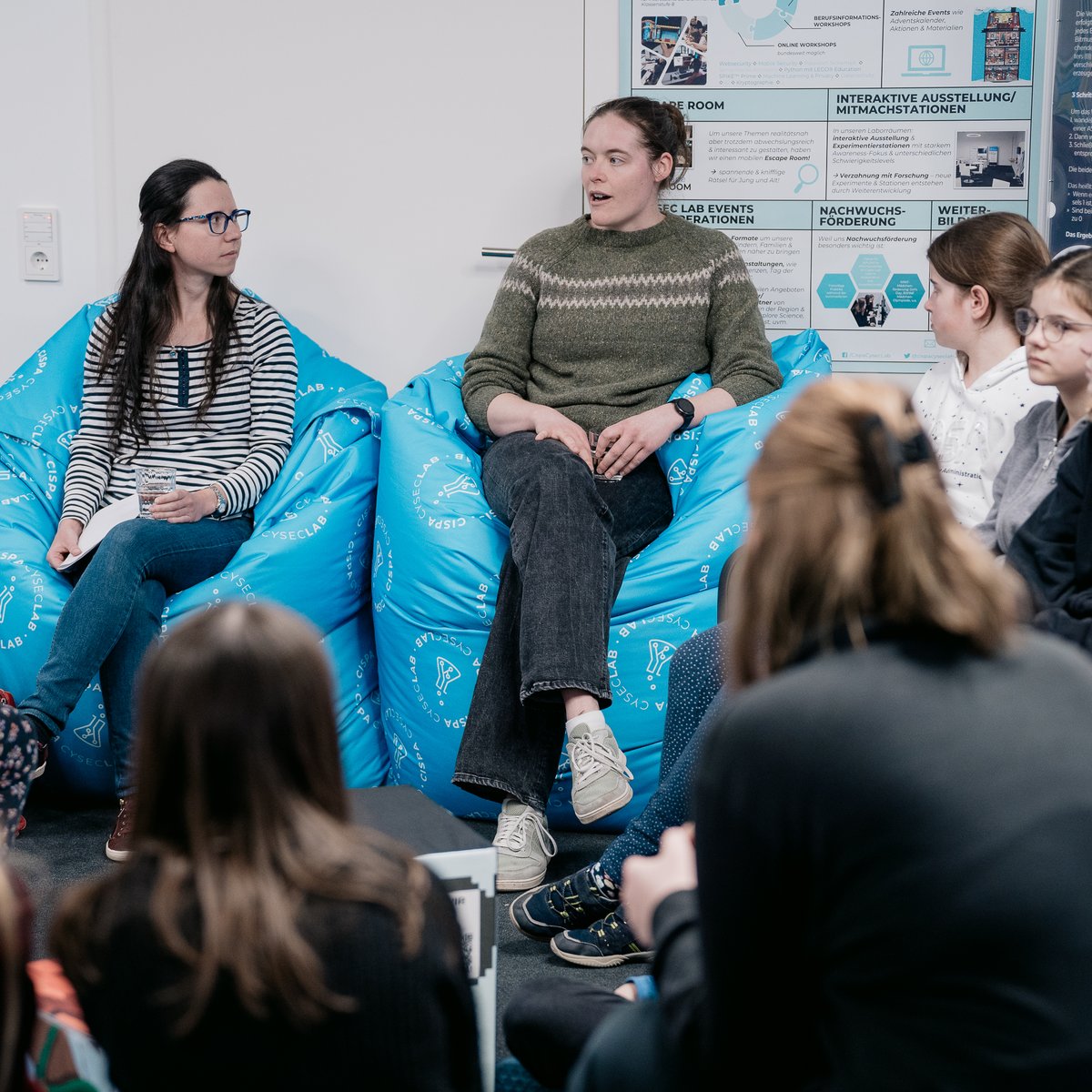 On Girls Day 2024, CISPA researchers Dr. @AuroreFass and Anne Müller highlighted a career in cybersecurity as a viable option to almost 50 schoolgirls at an event organized by @cispacyseclab. More info here: cispa.de/en/girlsday2024