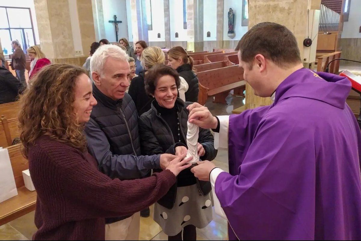 🙏❤️El Apostolado del Sagrado Corazón celebra su encuentro anual en Valladolid aunando devoción, familia y obras misericordia Aquí una reseña: regnumchristi.es/el-apostolado-…