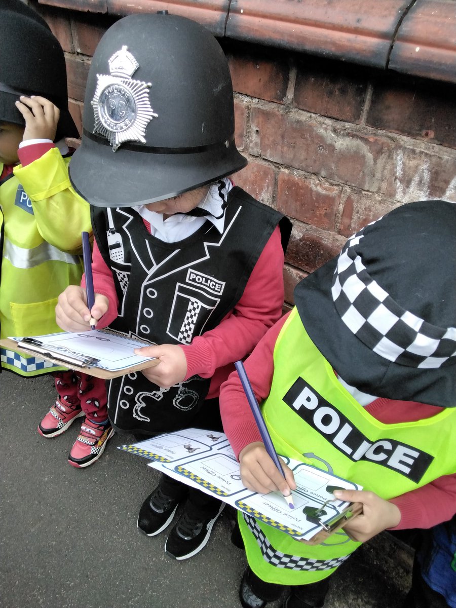 Nursery are busy dressing up as all the people that help us. We have been acting out what their role is. #peoplewhohelpus #policeofficers #firefighters #paramedics #nursery #eyfs #voice21 #oracy #utw #CL #ead