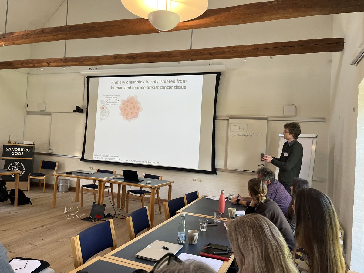 Next up are the free comm session with Ebbe Bødtkjer, on tumor acidity for anti-cancer therapy, Pedro Imenez Silva <a href="/ImenezPedro/">Pedro Henrique Imenez Silva</a> on proton sensing and  kidney stone formation, and Gilles Crambert <a href="/et_rein/">Rein Et Tubulopathies</a> on lipidomic profiling of kidney segments