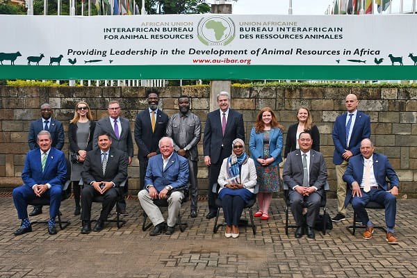 Yesterday, @au_ibar welcomed @USDA officials for a courtesy visit. Strengthening ties & sharing insights on our common mandate to promote sustainable agriculture & enhance food security. Collaboration knows no borders when it comes to building a better future for all!