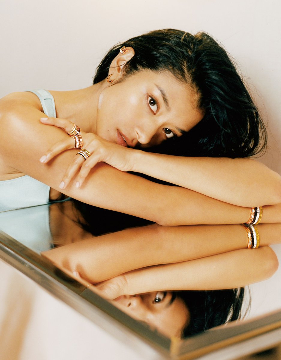 1893年、ブシュロンはハイジュエラーの先駆けとして、パリ・ヴァンドーム広場にブティックを構えました。歴史的建造物にも認定されている、この特別な場所を「キャトル」を纏ったローラが訪れました。

Numero TOKYO 6月号掲載
numero.jp/20240426-bouch…