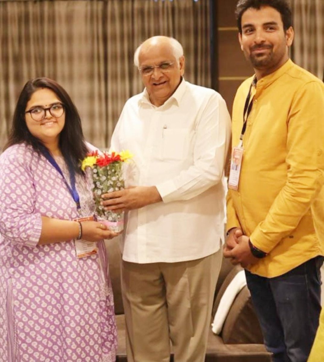 A meeting with The CM of Garvi Gujarat state shri @Bhupendrapbjp ji , the way he intracts with people is just awesome and his simplicity says everything. A proud moment for us. ❤️ @imonikaudeshi