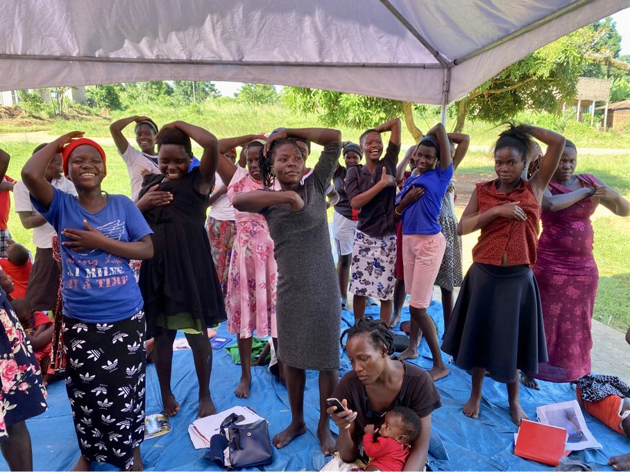ERICCancerInitv's tweet image. Yesterday we empowered young minds and hearts at Arise and Dream Alive Foundation with crucial breast cancer awareness training.
From debunking myths to teaching self-examinations, we're spreading the message: Early Recognition Is Critical.
#breastcancerawareness
#dectection