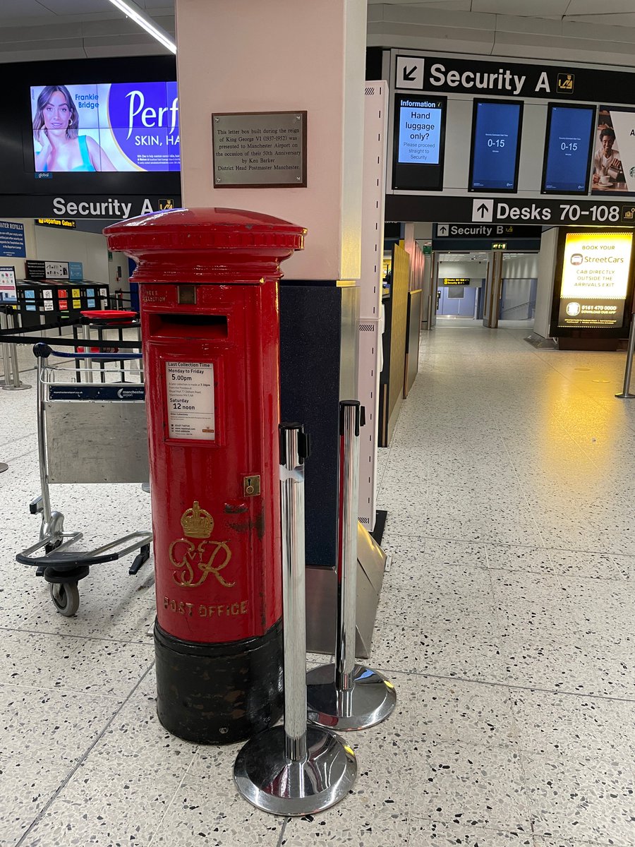 Adventures in #PostboxSaturday form Part 1; was not meant to be anywhere near Manchester airport but somehow this was the length we had to go to.... Thanks BHX