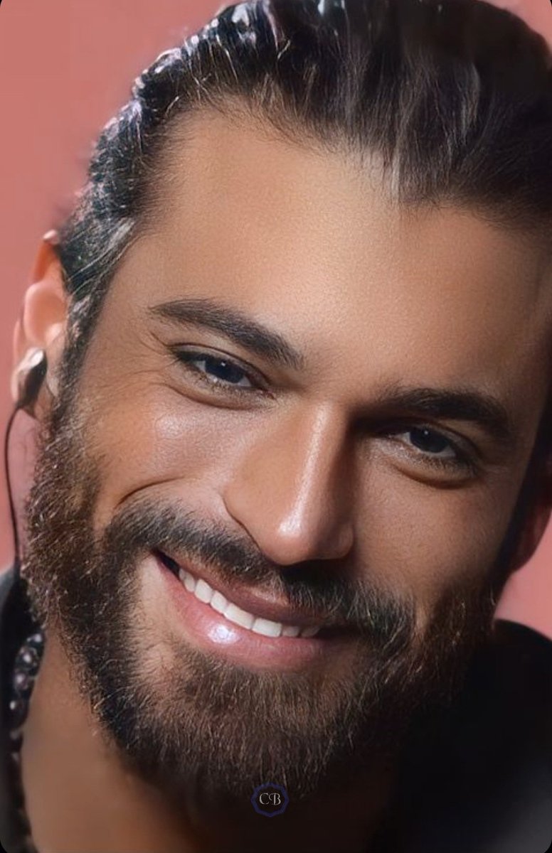 I vote for #CanYaman from Turkey for the most beautiful face of 2024 @tccandler #100face2024 #TCCandler #100mostbeautifulfaces2024 #100faces2024canyaman Magnífico