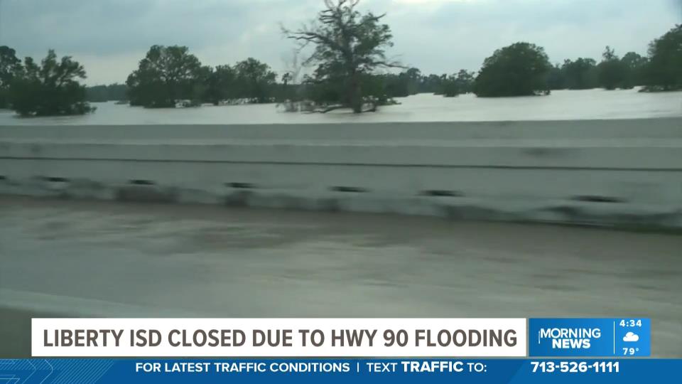 FLOODING: A portion of US90 near the #TrinityRiver is closed due to flooding on this Tuesday. (May 7th). Be advised. Do not drive around barricades. #Dayton #floodedroads @KHOU