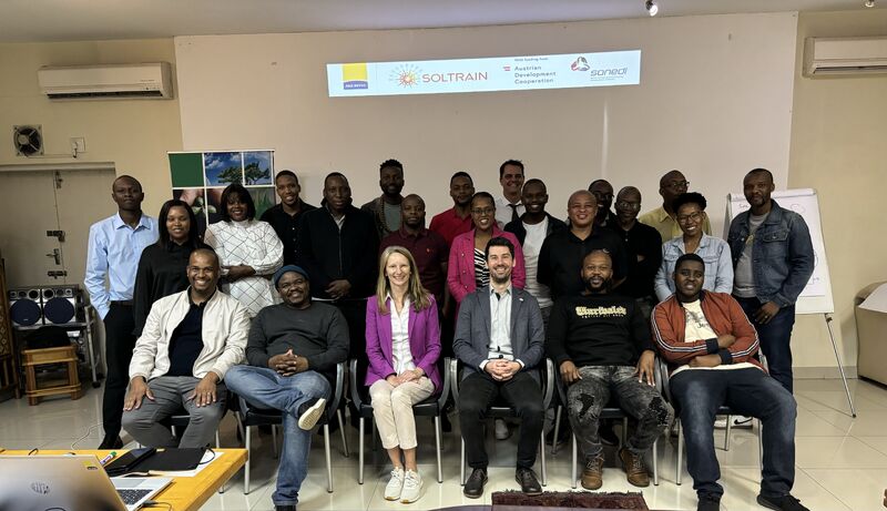 Austrian Ambassador Romana Königsbrun joined a 2-day training-course in Pretoria, South Africa-thank you! #solarprocessheat and #heatpumps are vital for commercial and industrial heat needs. Hosted by Sanedi.org and @AEE_INTEC  
#ideatoaction #heatishalf #soltrain