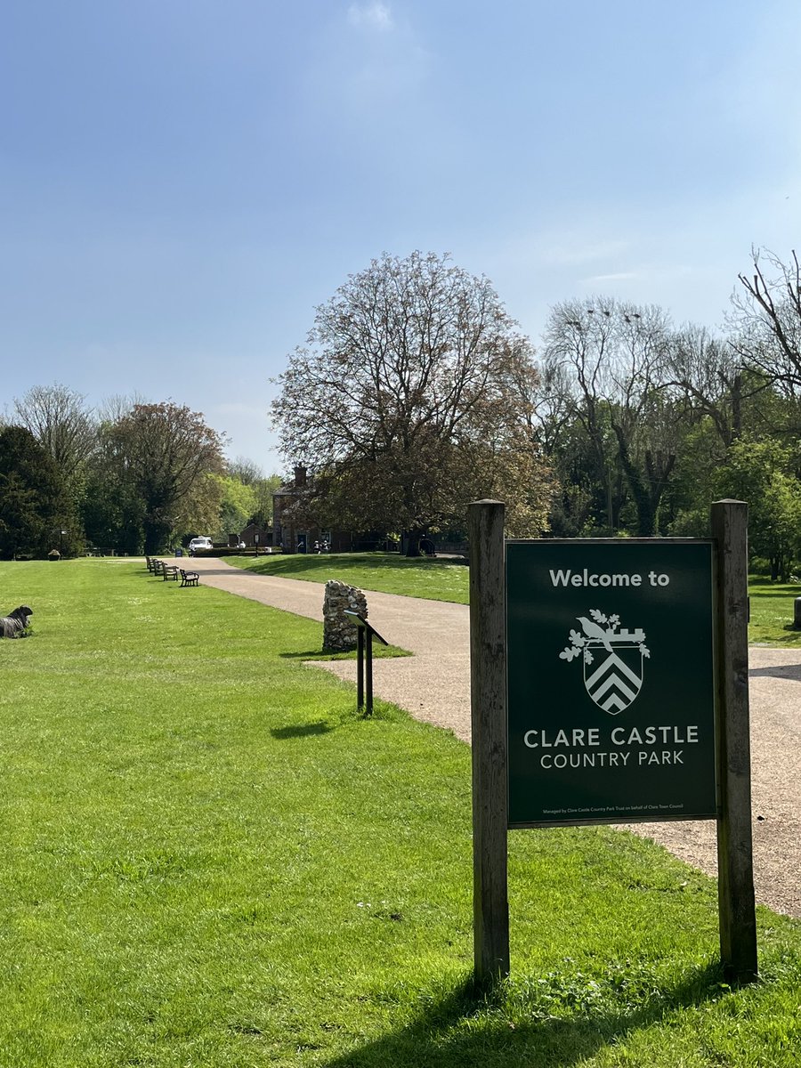 Now this is much more like it 🌞🌞🌞. Wonderful to see some fab weather and #suffolkskies over Clare. It makes it the perfect time to Visit Clare. Where a warm welcome is guaranteed (and we don't just mean the sunshine).