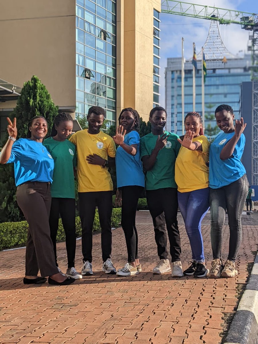 RYVCP_CST's tweet image. Aka kanya turi muri @bkarenarw ahari kubera IHURIRO RY'URUBYIRUKO RW'ABAKORERABUSHAKE ndetse n'ibirori by'isabukuru y'imyaka 10 bamaze bakora ibikorwa bitandukanye. @urcst @RwandaYouthVol1 @NyarugengeV @RwandaYouthArts @CityofKigali