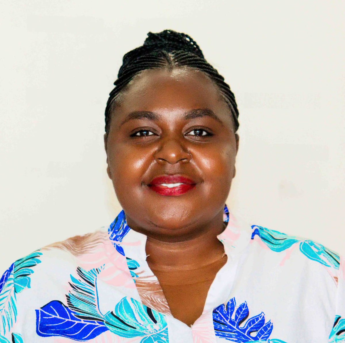 🚨END OF TERM🚨 A big thank you to Ms. Wairimu Muchai, our incredible program coordinator! Your dedication and hard work have made a lasting impact on our program. Thank you for serving us well. Wishing you all the best as you embark on new adventures! #UnescoYouthKe