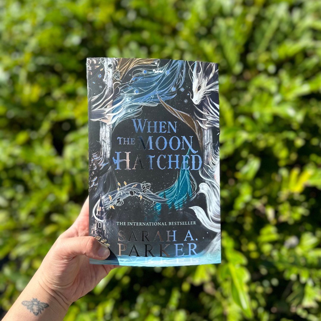 The fantasy phenomenon of the year from Sarah A. Parker is HERE 🔮🐉 Get your copy of 'When The Moon Hatched' in-store or online here: bit.ly/443KY1M