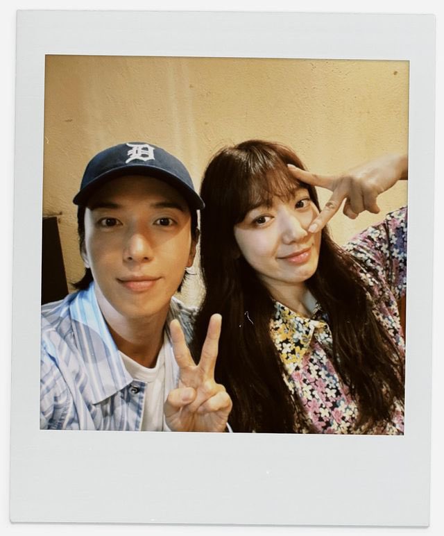 infodrakor_id's tweet image. Yongshin couple reunian guys!!! 

Bangun semua pecinta #Heartstrings sama #HeIsBeautiful second lead 

Hahaha dulu ngeship banget sama mereka 🫶🏻

#JungYongHwa #ParkShinHye