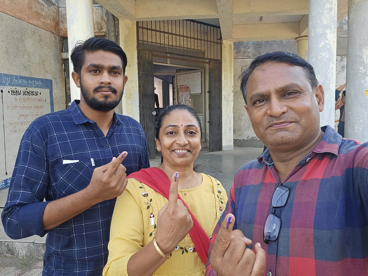 Vote for Nation 

#narendramodi
#crpaatil #vote #vote4bjp #bjp #bjpkutch #bjp4gujarat #bjp4india
