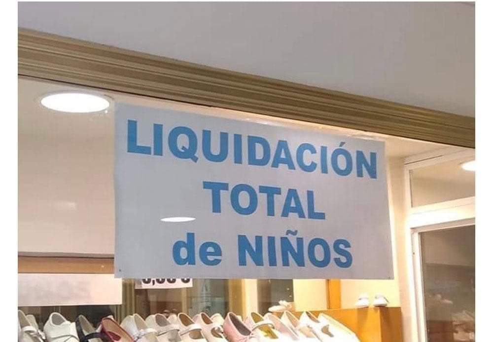 Ishtar: buenos días mi amor, ¿qué hacemos hoy?

Julius en su momento más cariñoso: