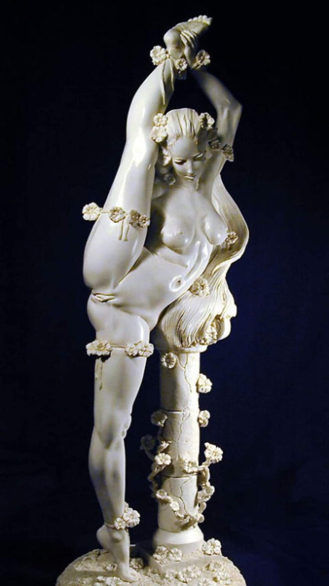 ESTÉTICA: EL CUERPO DE LA #MUJER
“El cuerpo es el templo donde la naturaleza pide ser venerada”.
Marqués de Sade (París, 1740 - Charenton Saint-Maurice, Val-de-Marne, 1814) filósofo y escritor francés.
Voluptasismo'. #Belleza y Estética en forma de #escultura...artista J. Young